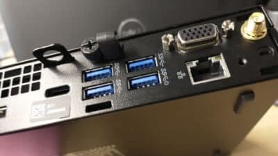 Locate the Smart Power On Connector on the Dell PC